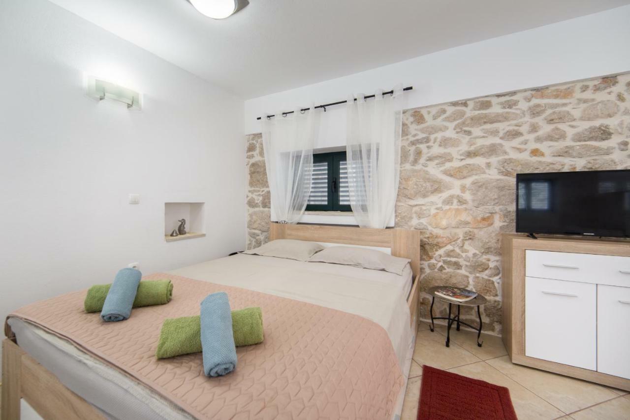 Ana Apartments Blace Εξωτερικό φωτογραφία