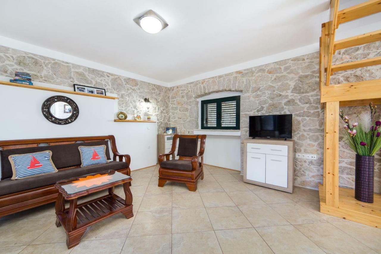 Ana Apartments Blace Εξωτερικό φωτογραφία