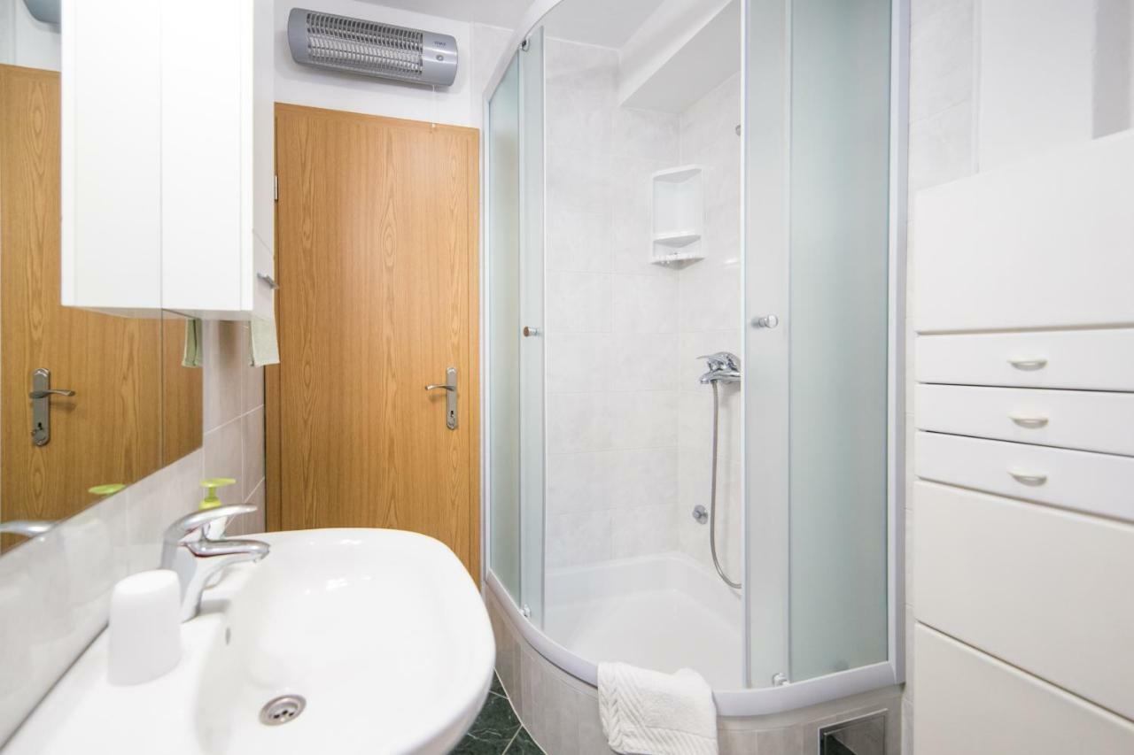 Ana Apartments Blace Εξωτερικό φωτογραφία