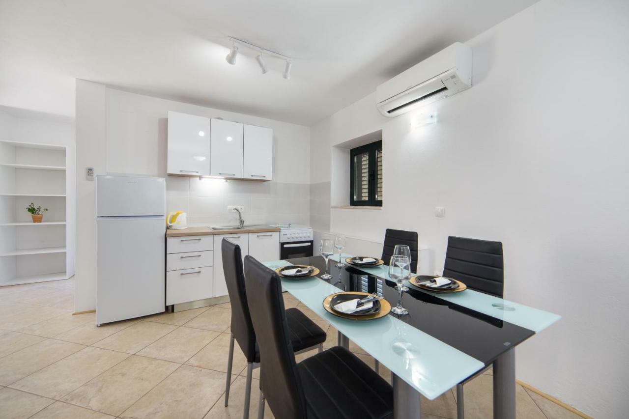 Ana Apartments Blace Εξωτερικό φωτογραφία